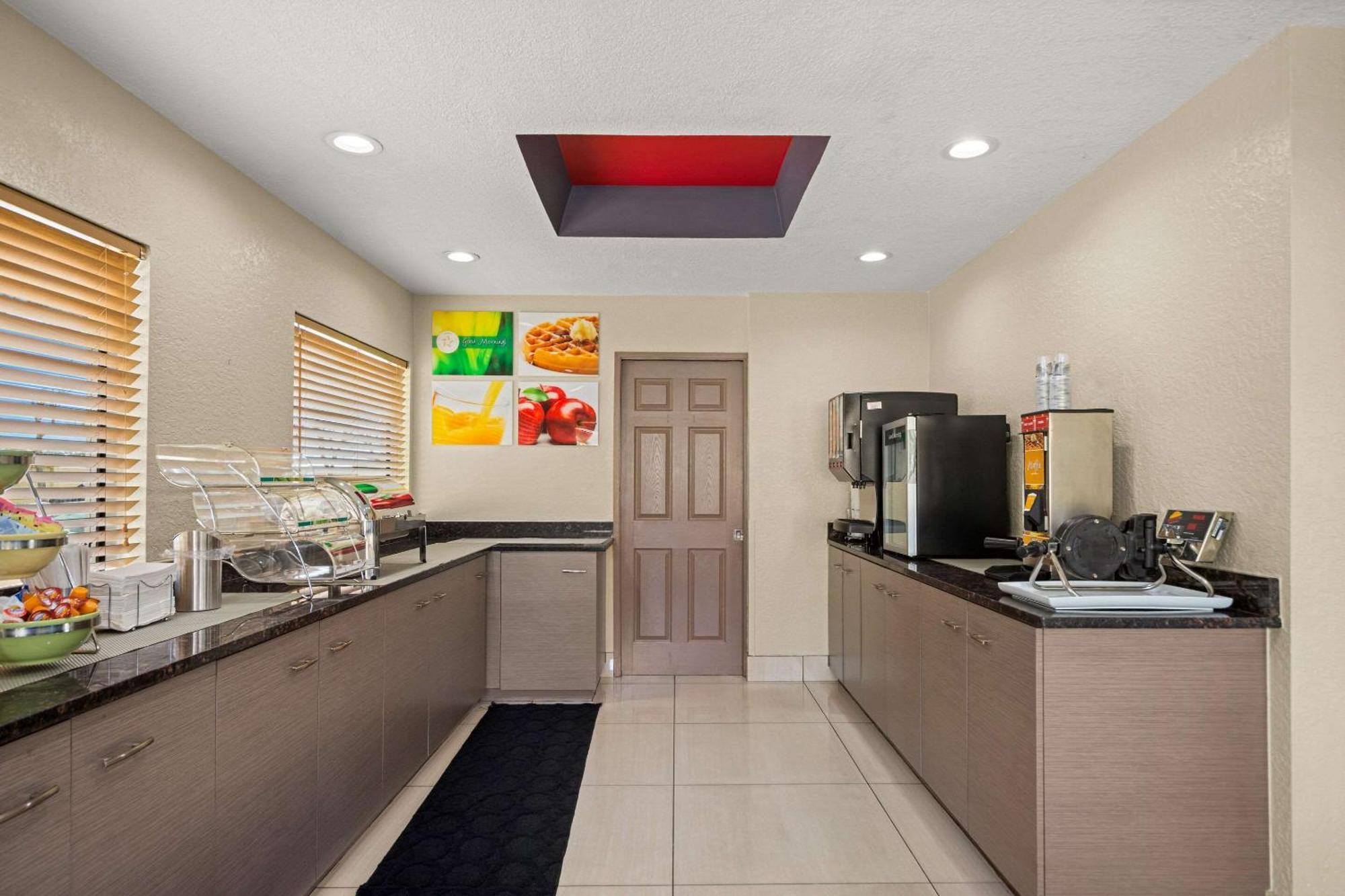 Quality Inn Sarasota I-75 Εξωτερικό φωτογραφία