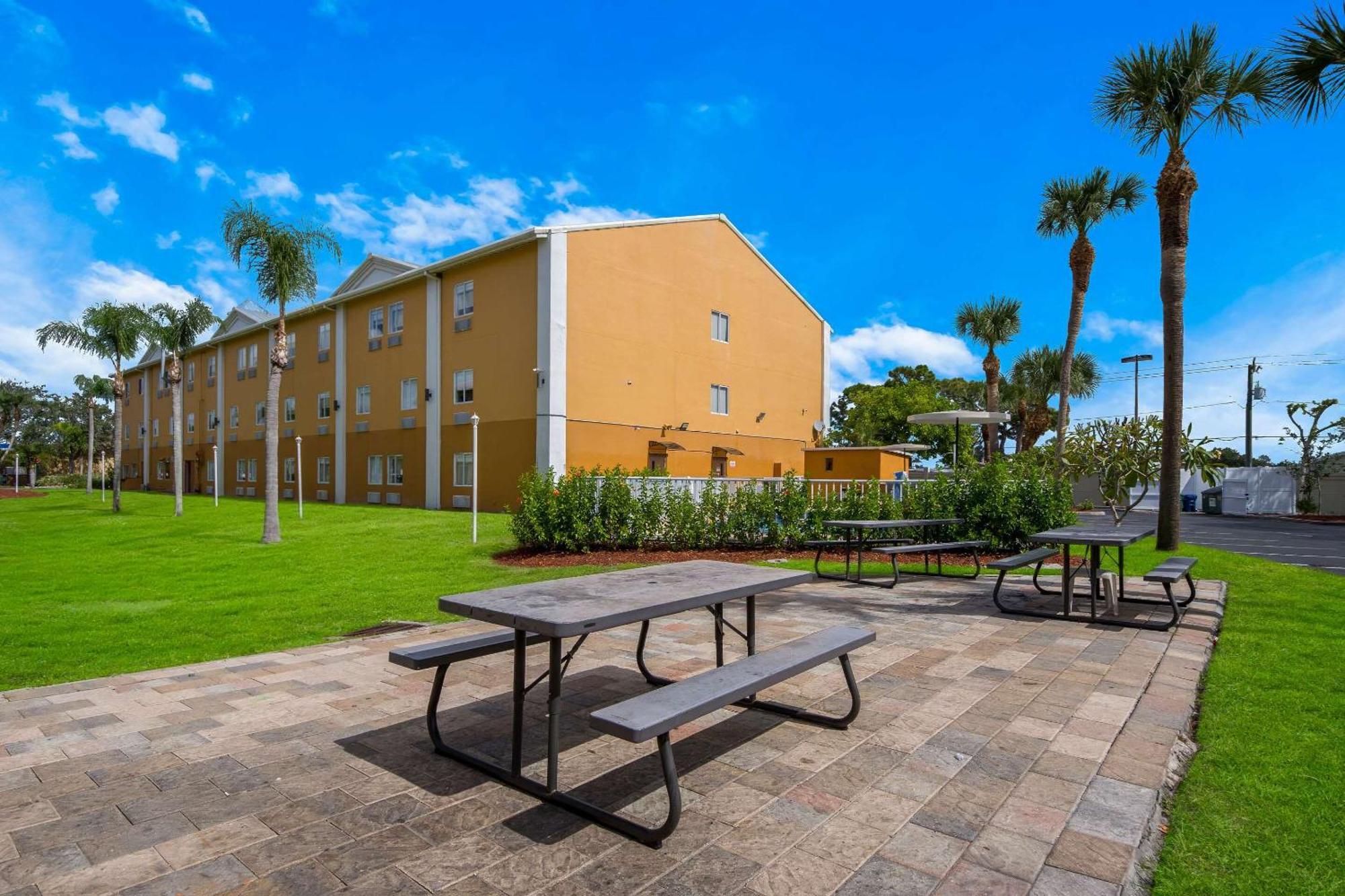 Quality Inn Sarasota I-75 Εξωτερικό φωτογραφία